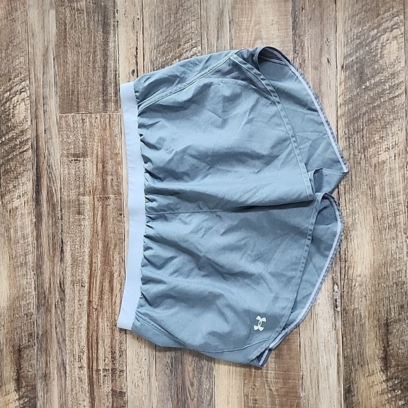 Ladies Under Armour Running Shorts Sz XXL - Picture 1 of 5